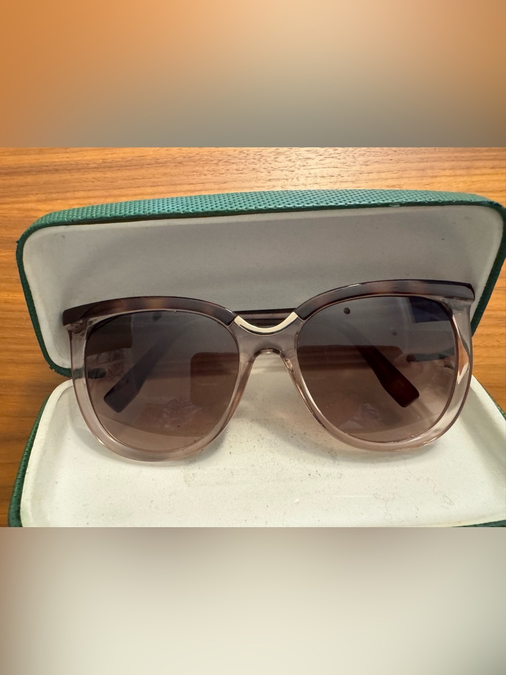 Lacoste L823S Brown Sunglasses Like New